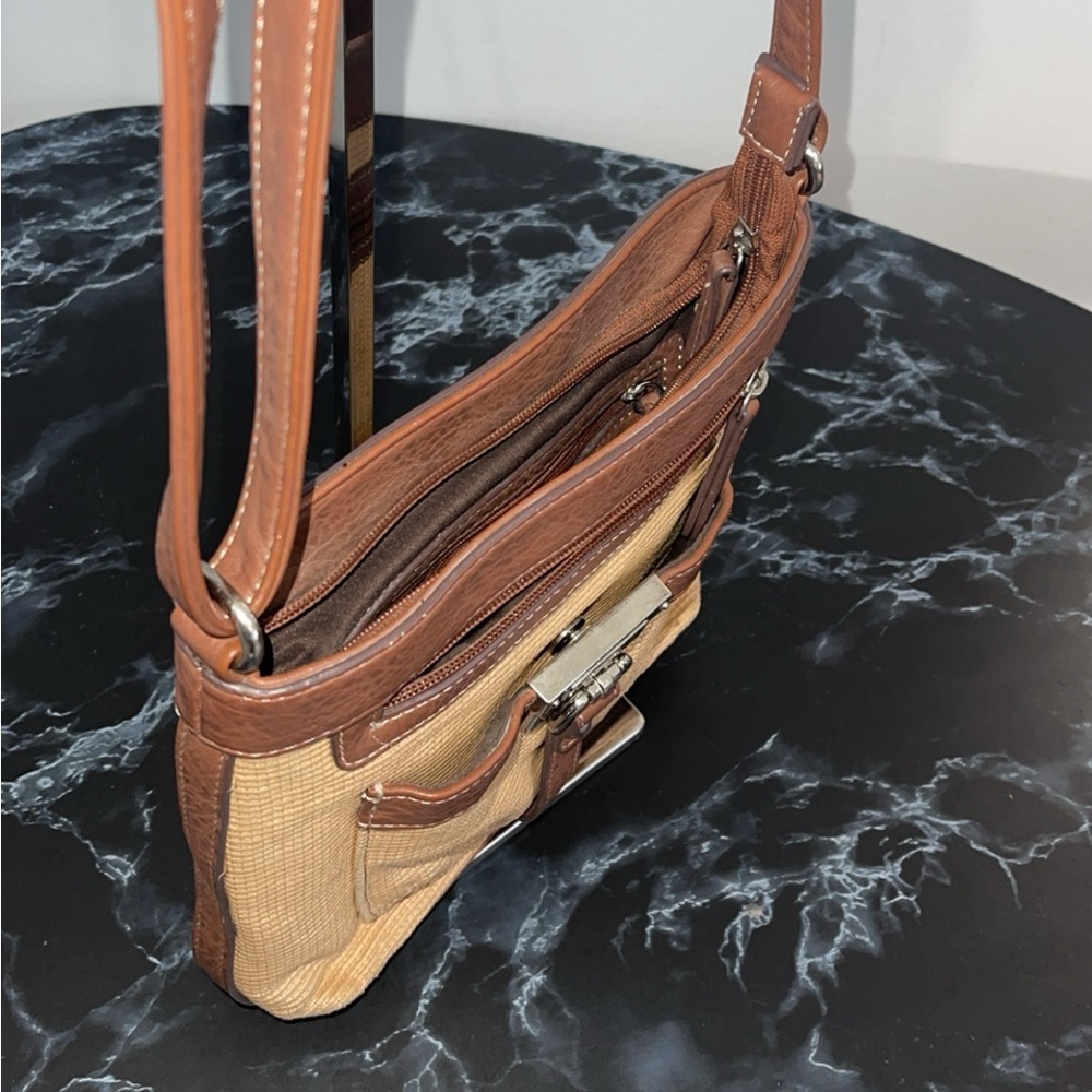 CHAPS Handbag Crossbody Purse Brown Tan - Picture 5 of 11